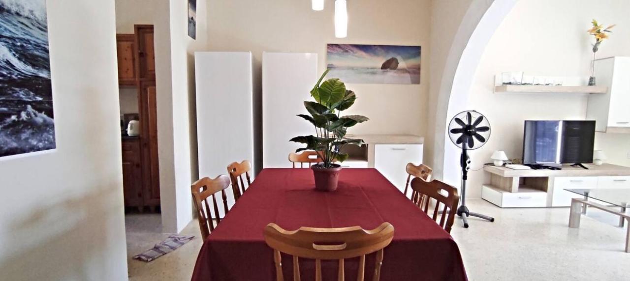 Sea View 2 Bedroom Apartment マルサスカーラ エクステリア 写真